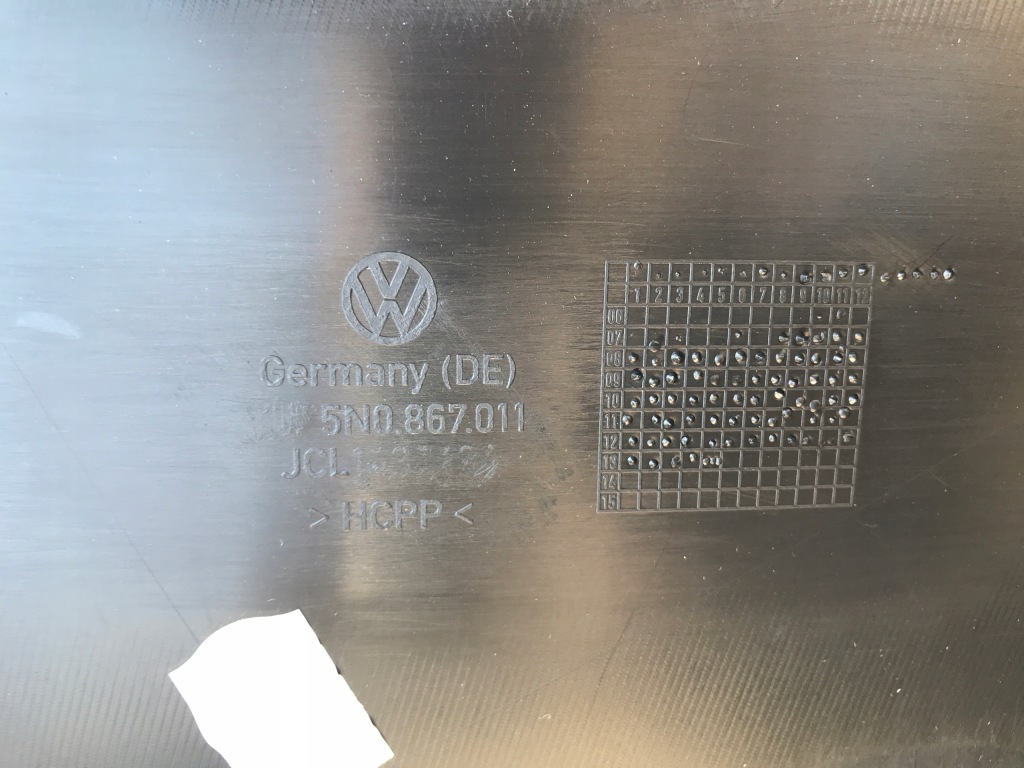 Обшивка дверь левый перед vw tiguan 5n0867011 в Украине