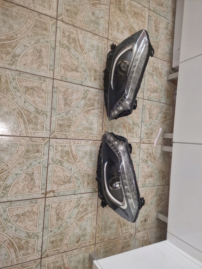 фото №1, W176 лампи ксенон