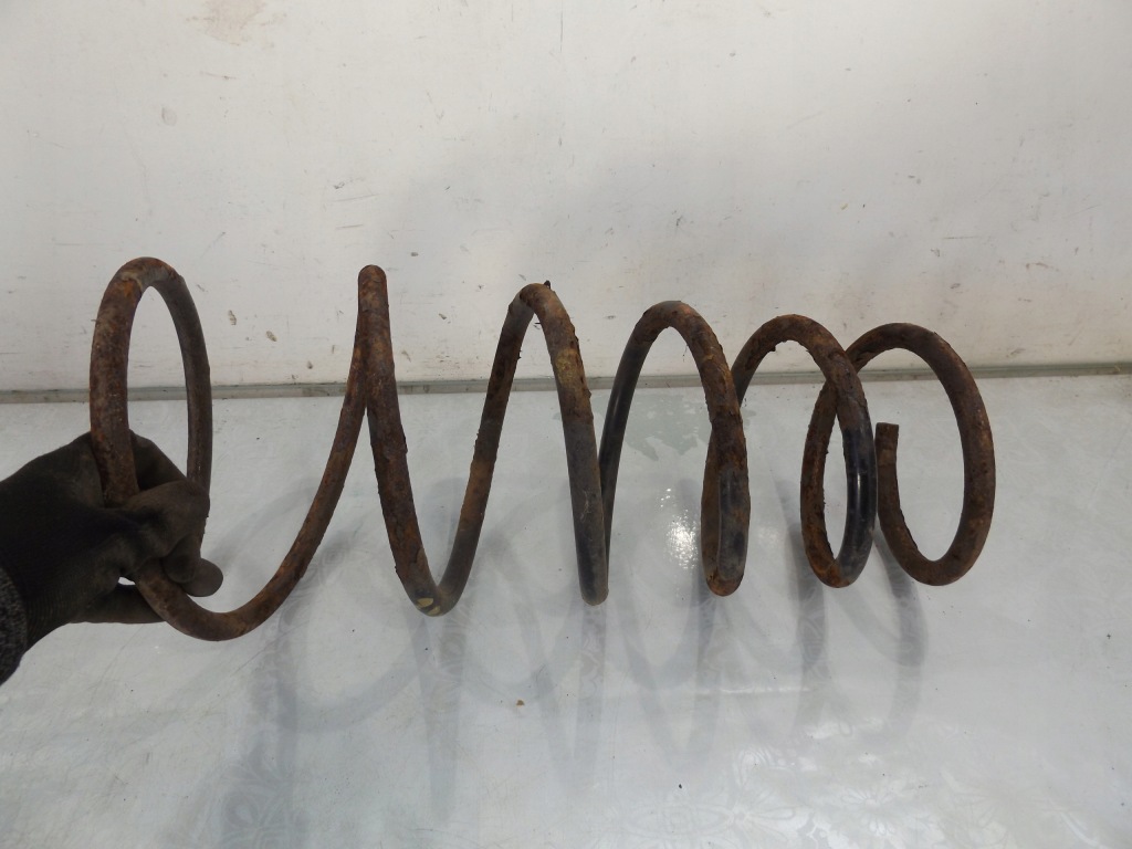 фото №3, Doblo i 1,9d пружина перед