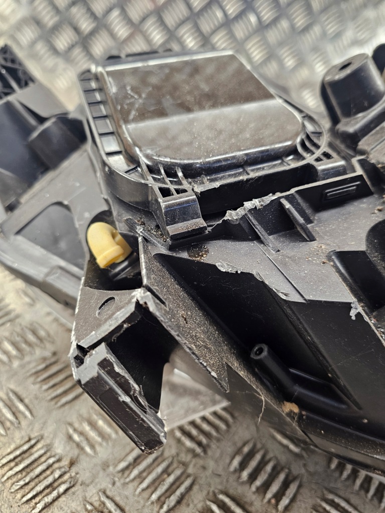 фото №7, Peugeot expert iii 3 traveller лампа перед передняя левая 9808572680 eu