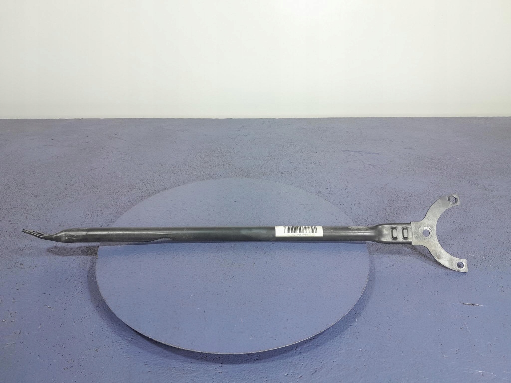 фото №1, Bmw 1 f40 распорка чашка перед правая 7436244