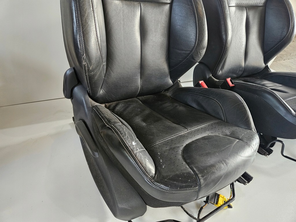 фото №7, Сиденья заднее сиденье кожа citroen ds3