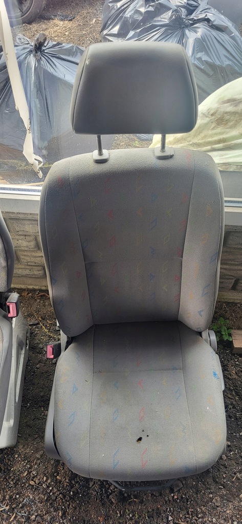 фото №4, Сиденье заднее сиденье 4 местная +2+1 sprinter 906