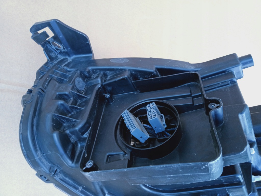 фото №7, Лампа правая volvo xc90