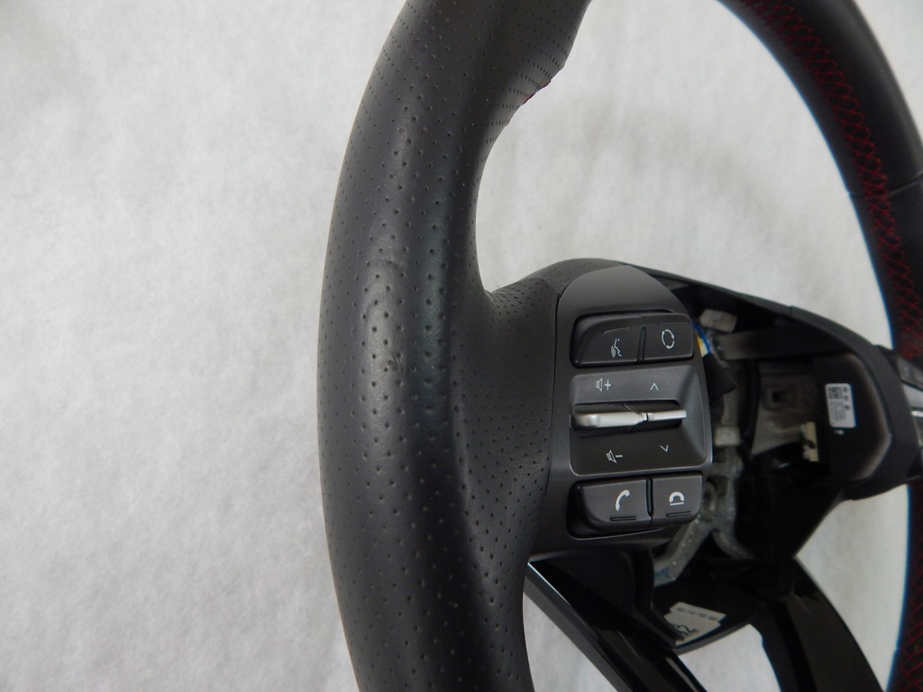 фото №11, Hyundai kona - повітропровід шкіра multi oryg czerwona nić