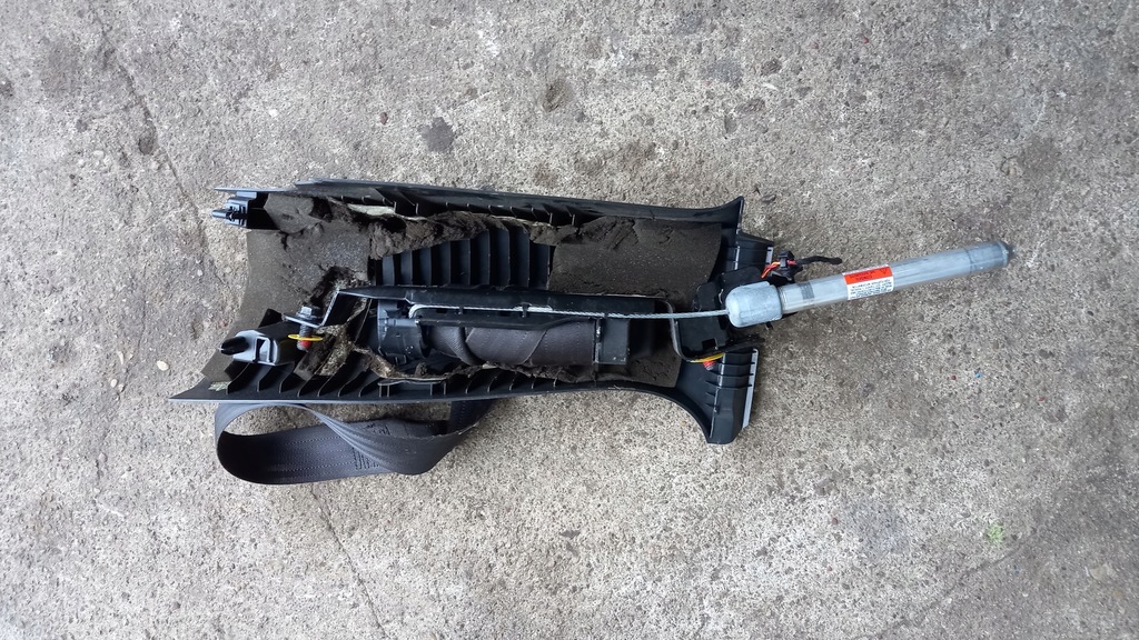 фото №1, Pas безпеки правий перед volvo c30 08r