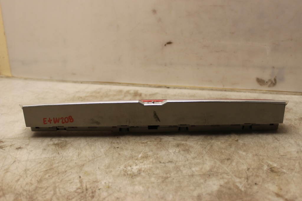 фото №2, Третій світло стоп mercedes clk w208 slk r170