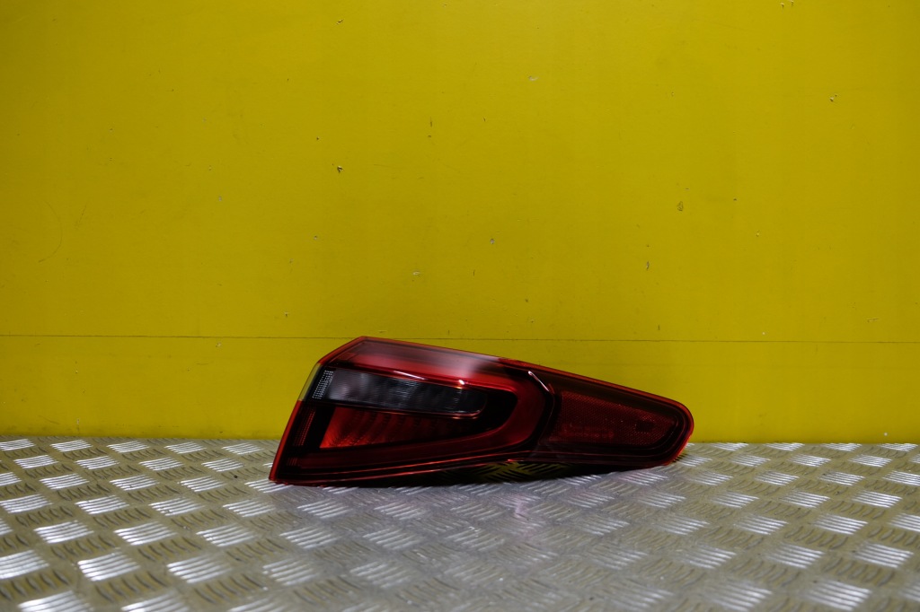 Купить Alfa romeo stelvio 2016- фара задний  задняя правый  led америка