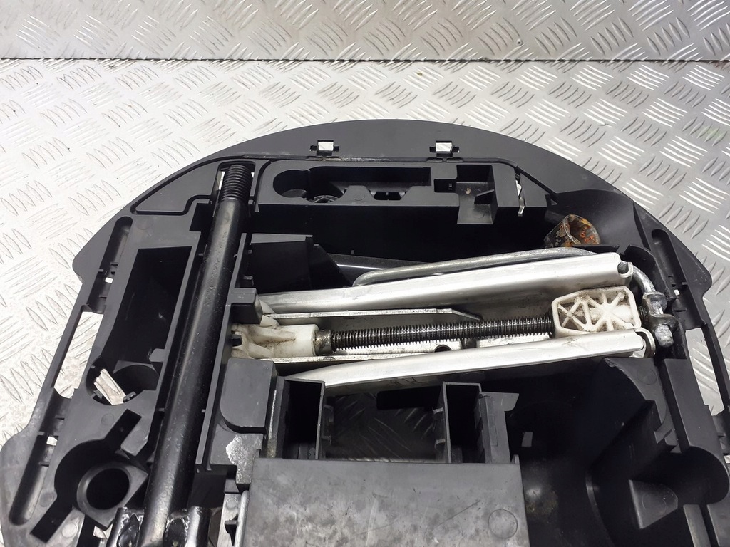 фото №4, Вкладиш колеса запасного renault clio iii 1.5 dci 8200578163