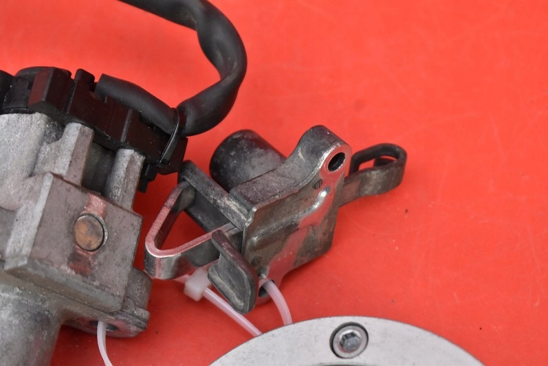 фото №7, Замок запалювання ключ заливна горловина пального задня вкладка honda vfr 800 fi 81 km 98-01