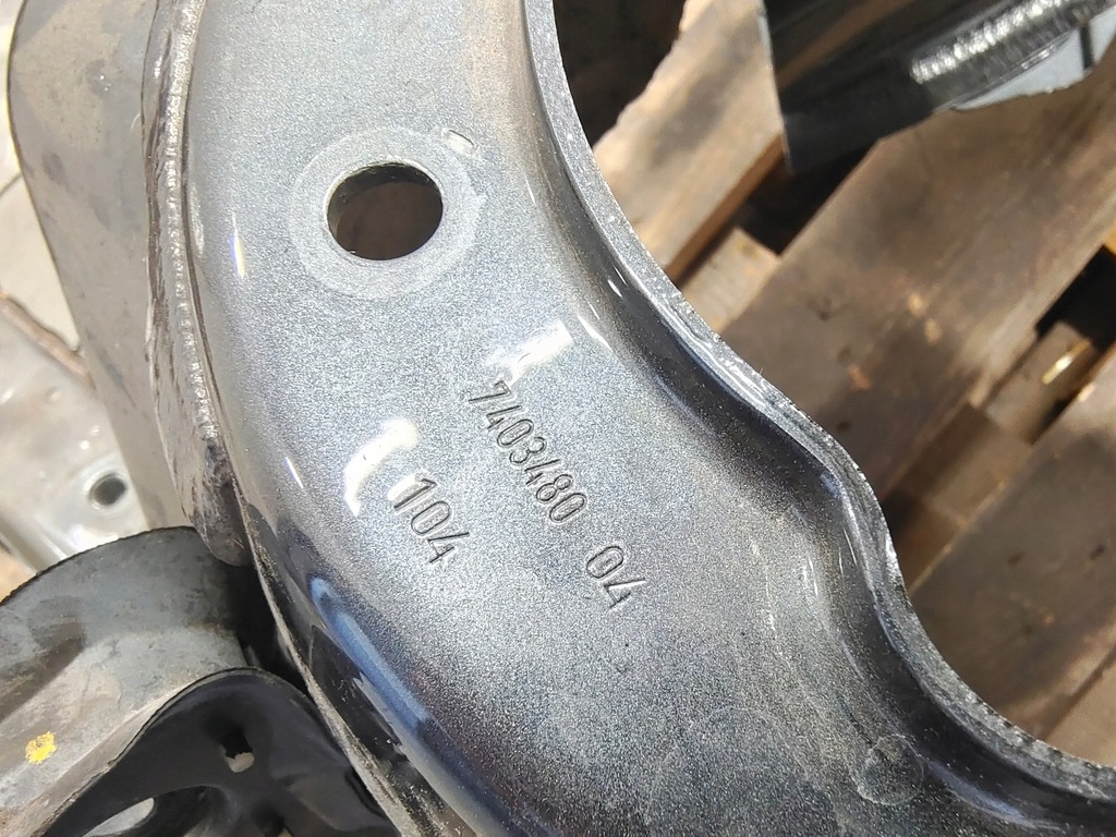 фото №7, Bmw f40 чверть чашка лонжерон права b39