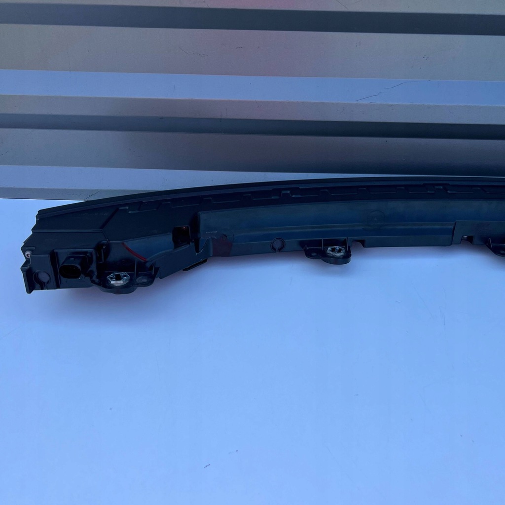 фото №8, Porsche taycan turbo s 9ja накладка свет центральный niebieski 9ja945081r