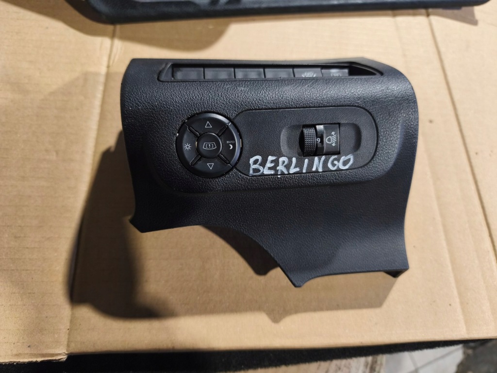 Купити Citroen berlingo, proace панель керування 9816851377