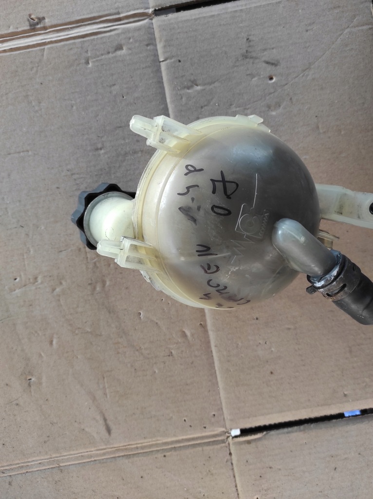 фото №1, Бачок расширительный citroen c4