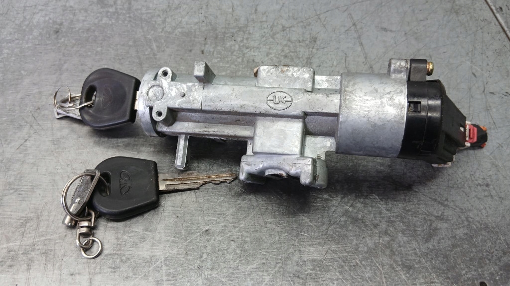 Купить Замок зажигания daewoo lanos t100 1.5b 97-08r