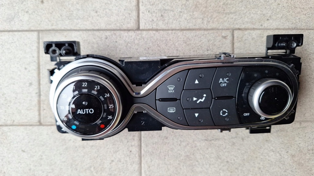 Купити Панель кондиціонера renault twingo iii 275102284r