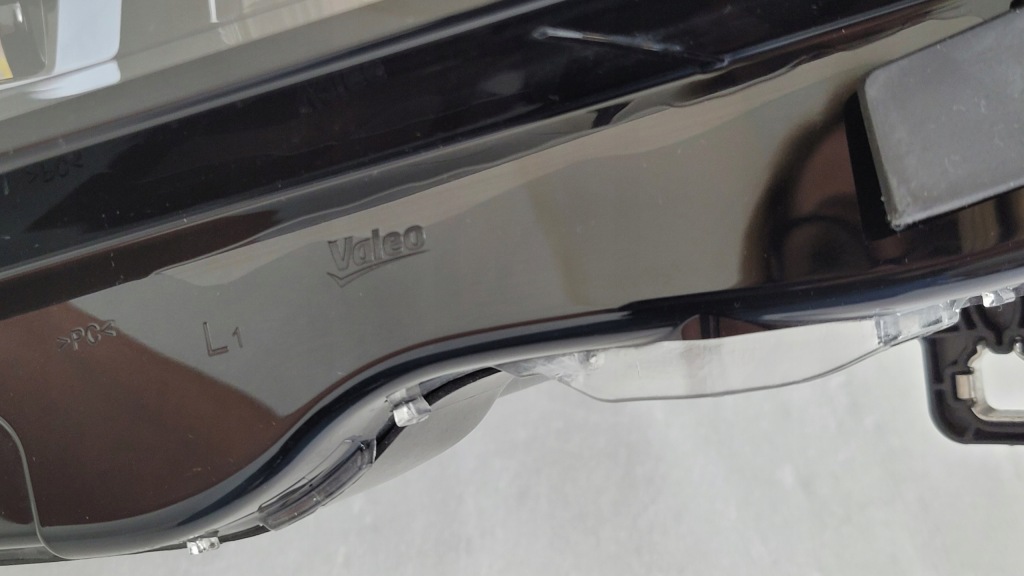 фото №7, Лампа левая перед audi q4 e-tron 2021- full led 89a