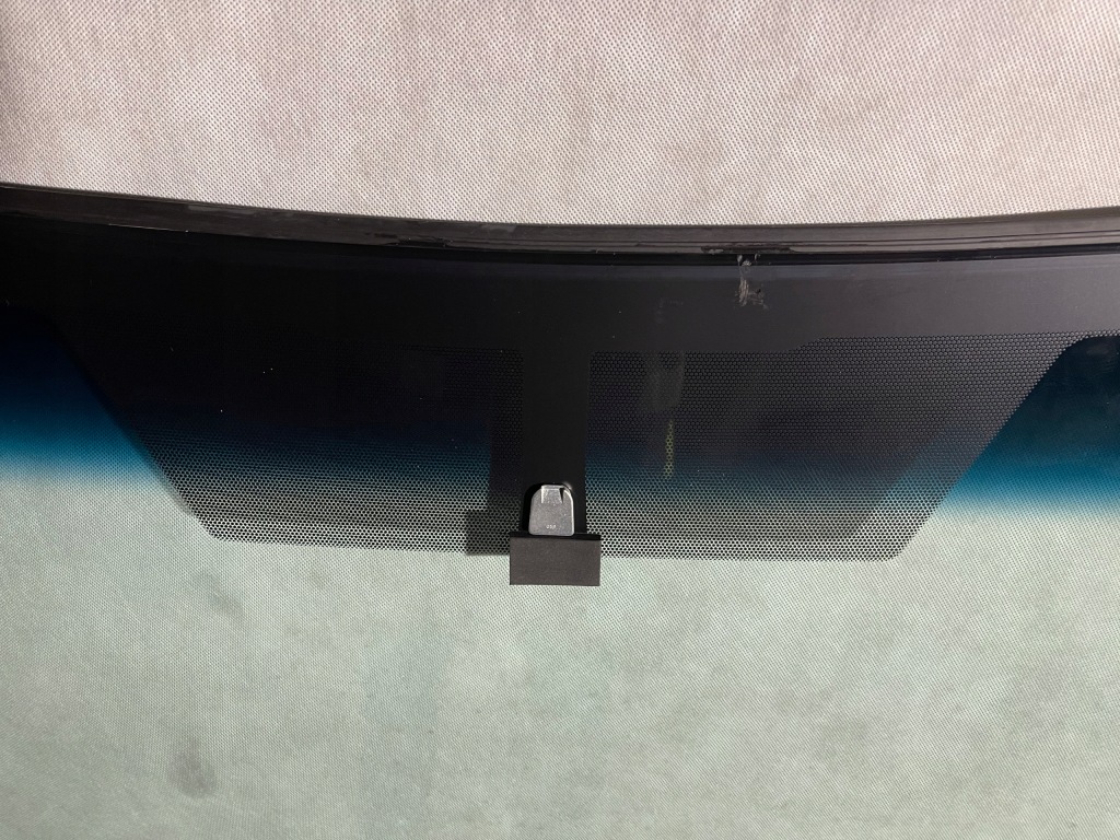 Скло передня lexus ux za10 suv acoustic hud po 2019- в Україні