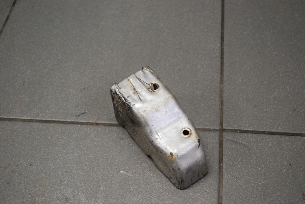 фото №1, Захист колектор audi a3 8p 2.0 tdi 03l129969ac