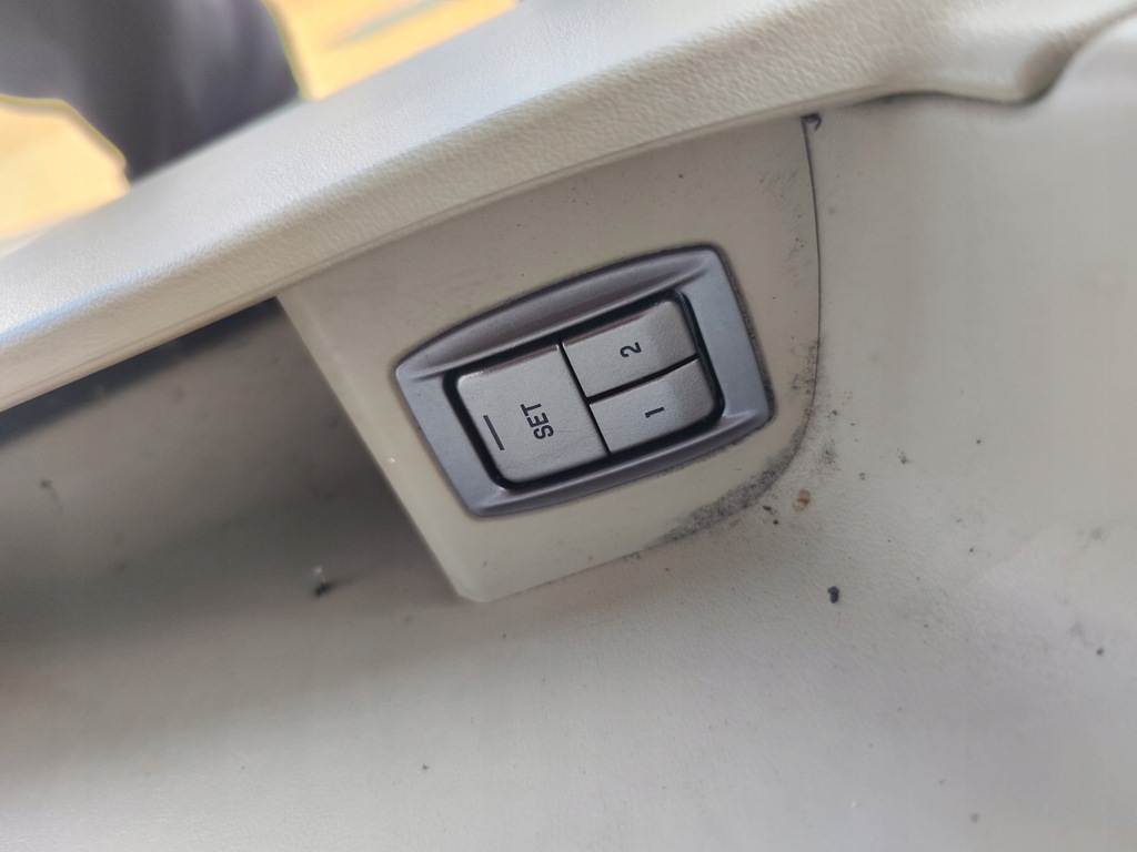 фото №14, Обшивка двері лівий перед jaguar xf x250 2011