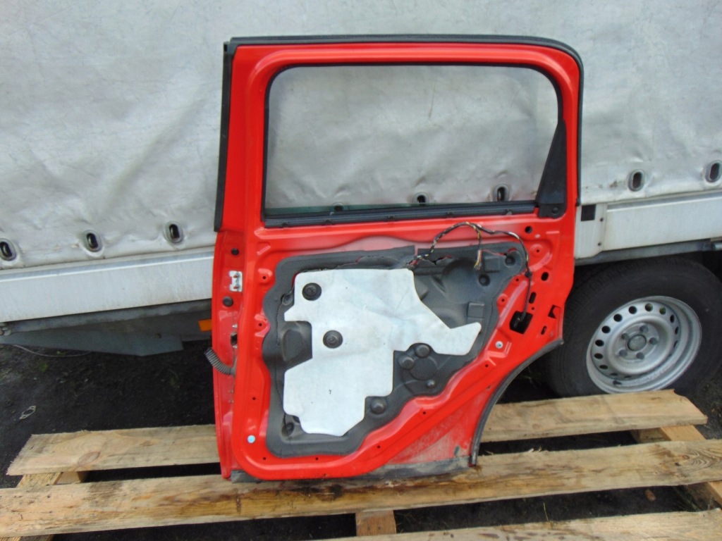Дверей правий задні mini r60 червоні демонтаж Оригінал