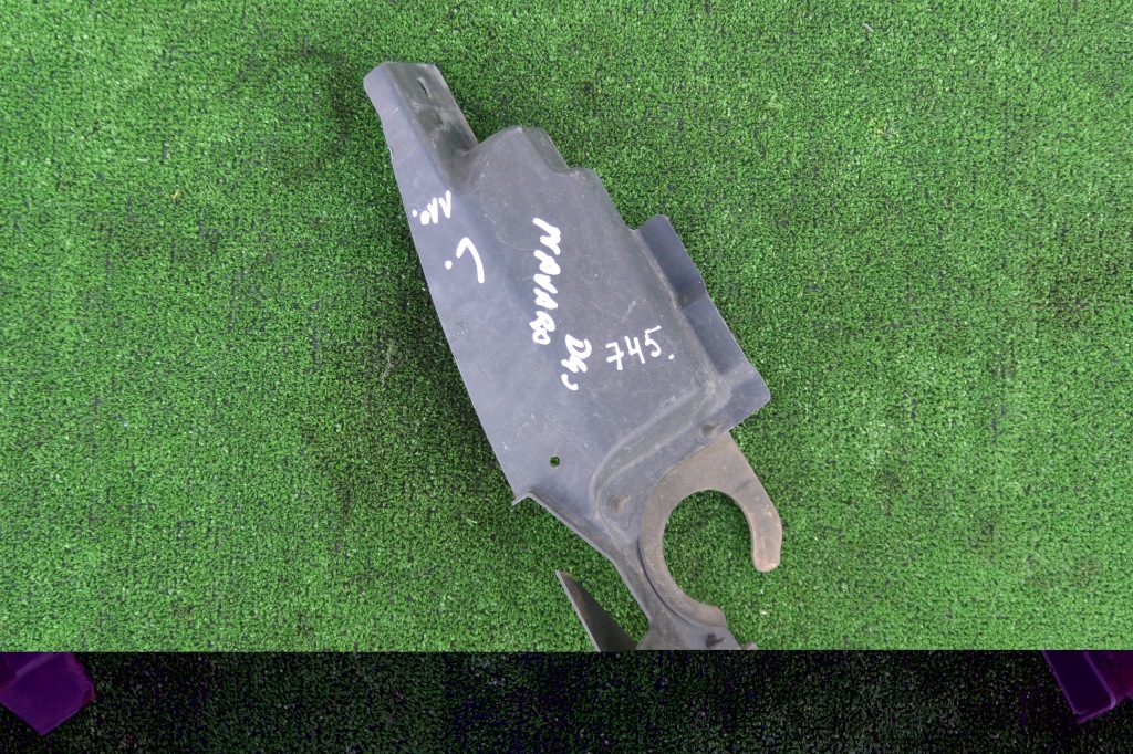 фото №1, Воздуховод воздуха левая правая navara d40