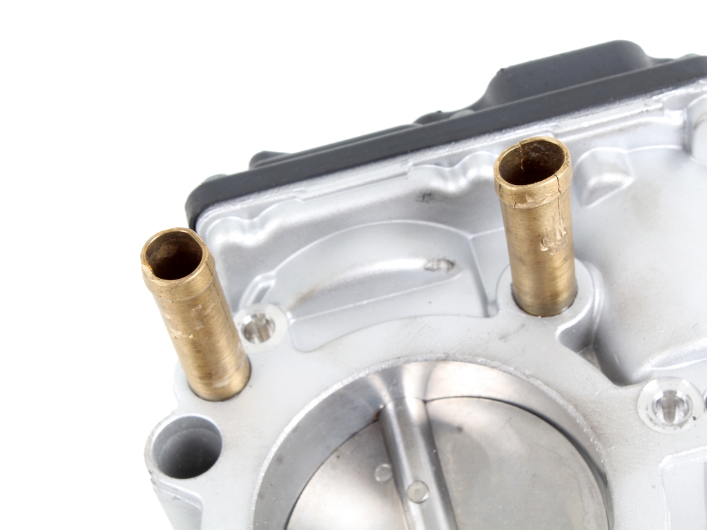 фото №9, Дроссельная заслонка bmw i12 i8 b38 7629908