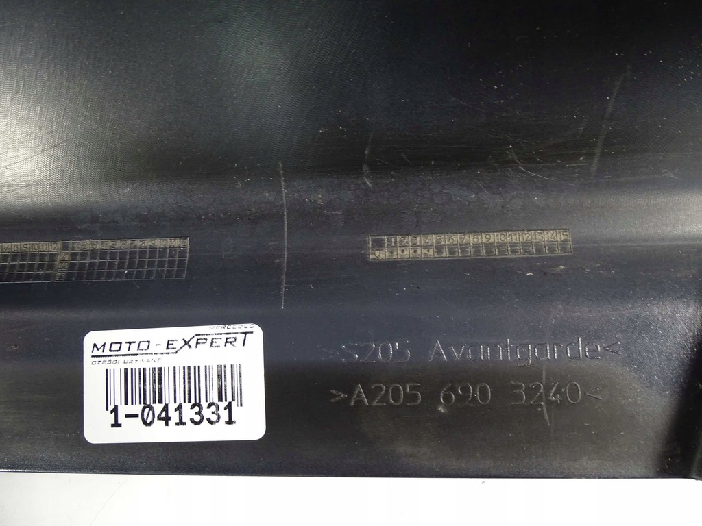 фото №9, Mercedes c w205 молдинг накладка порог правая