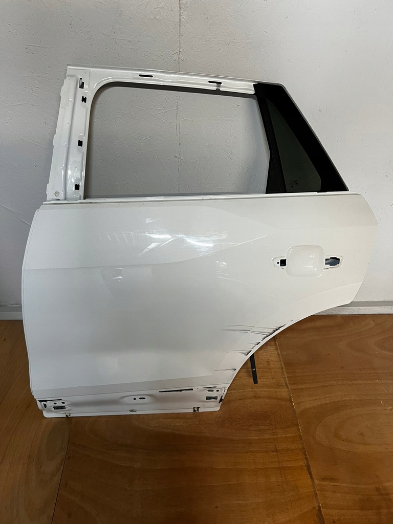 фото №1, Audi q2 2016 - двері задня лівий задні ліва