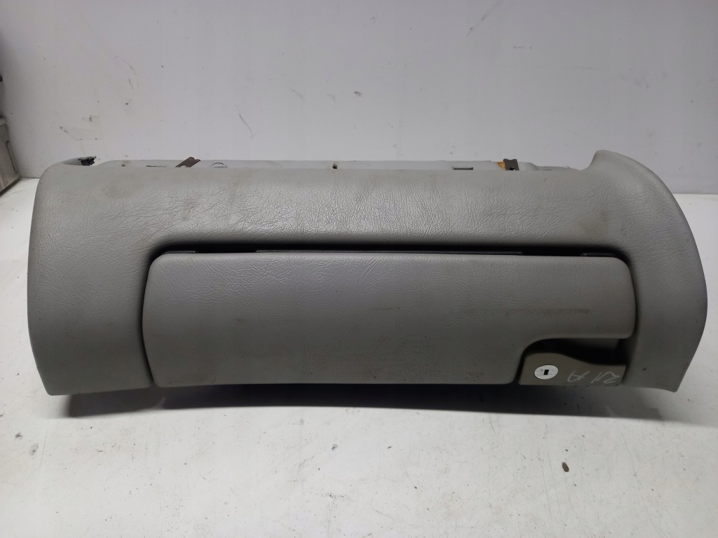 фото №1, Бардачок пасажира mercedes w208 a2086800291