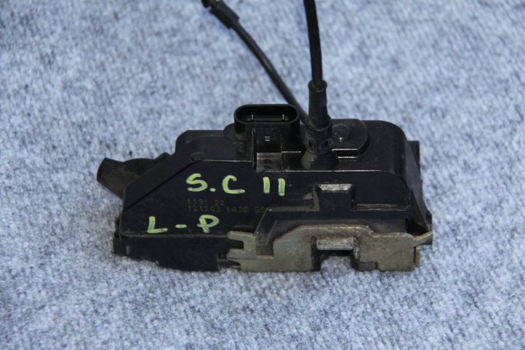 фото №1, Megane scenic ii замок левый перед 4 pin