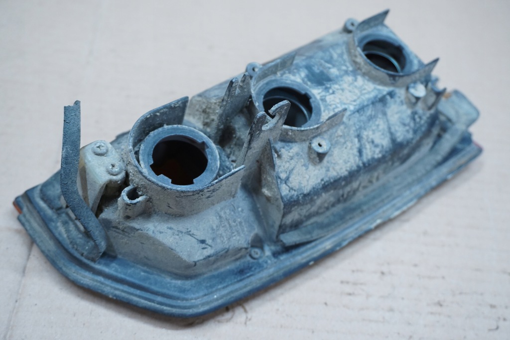 фото №8, Suzuki vitara лампа правый задняя задняя 88-97r