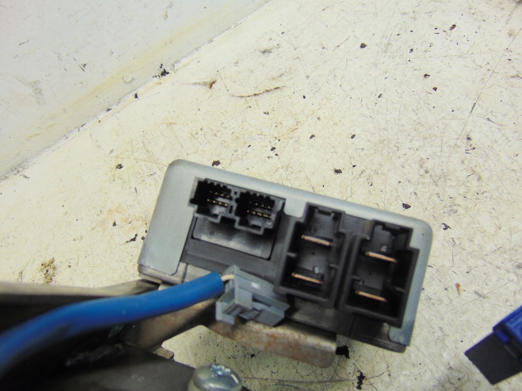 фото №6, Усилитель электрический renault twingo 2 ii europa