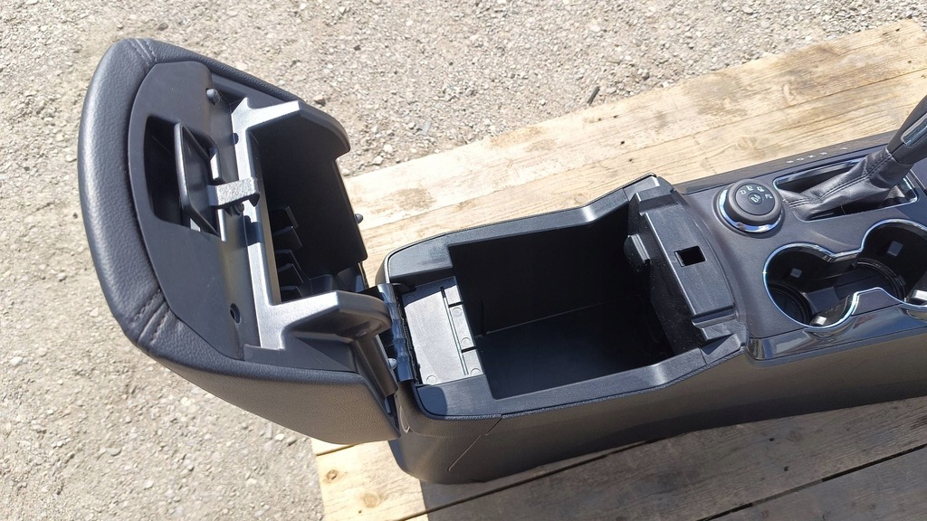 фото №8, Туннель средний подлокотник подстаканник бардачок ford explorer v 2011-