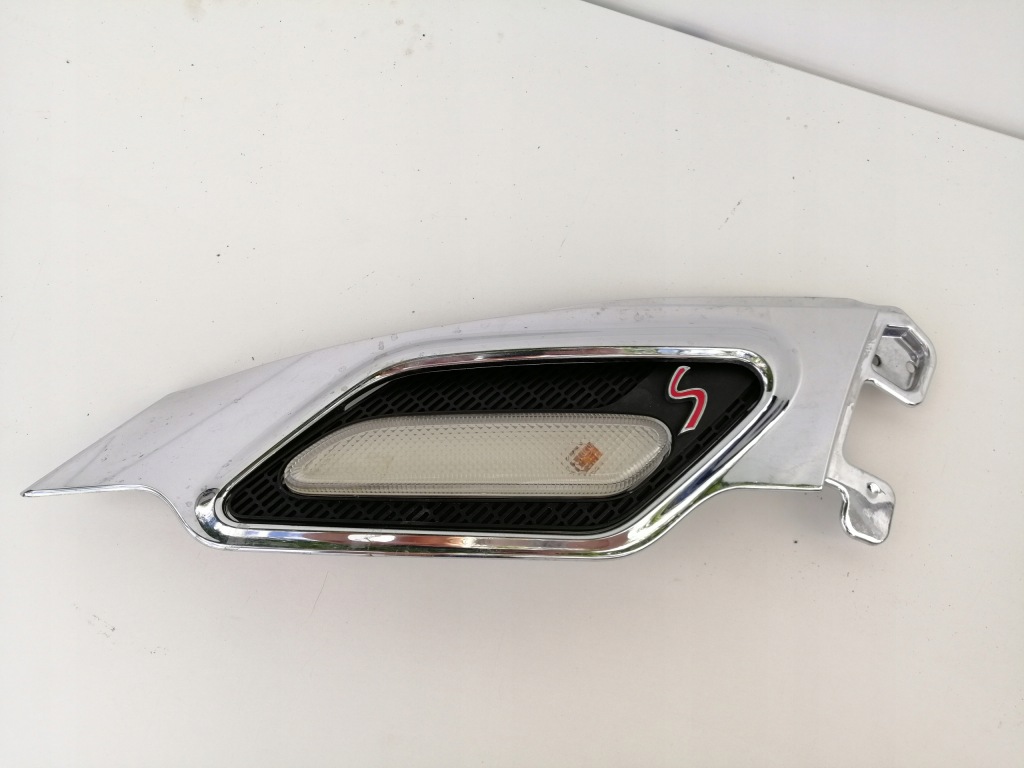 фото №1, Mini countryman r60 поворотник правый