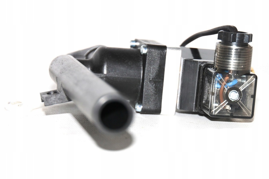 фото №8, Bmw e30 z1 roadster клапан водяной отопителя оригинальный номер