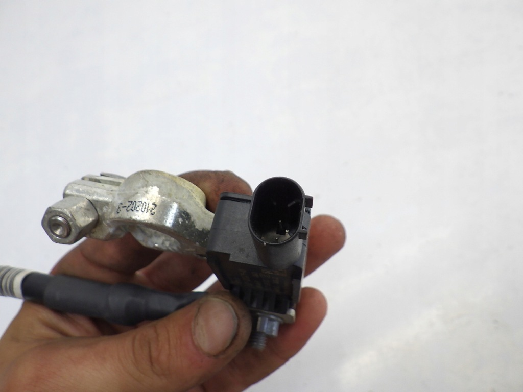 фото №4, Ford puma mk2 ii 1.0 t 2021 клема мінус мінусова