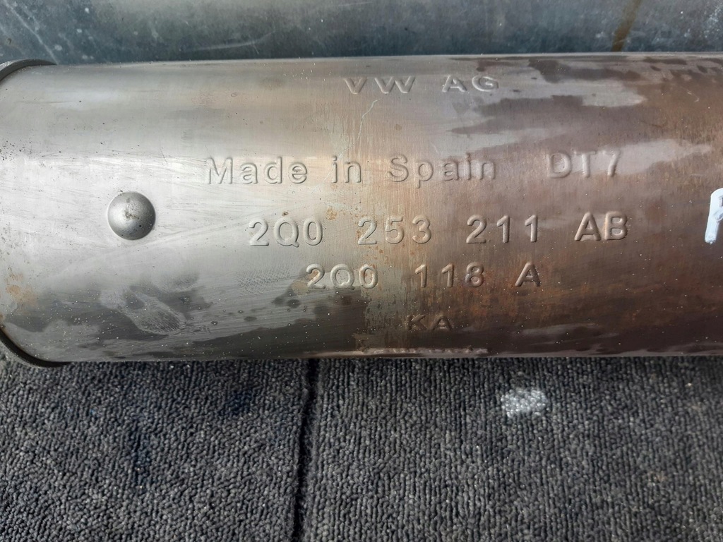 фото №7, Гаситель средний труба 2q0253211ab vw polo 2g 1.0tsi