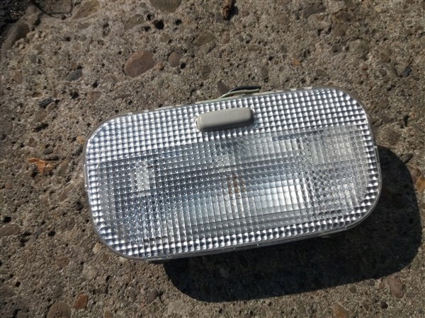 фото №1, Лампа стельова peugeot 307 cc cabrio