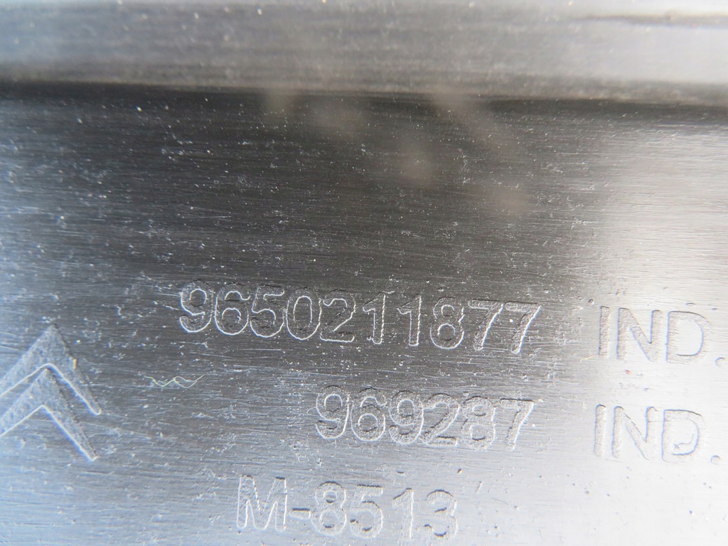 фото №8, Citroen xsara picasso рамка номерного знака регистрационный