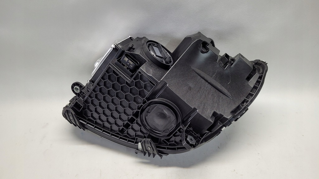 фото №10, Mercedes c-klasa w206 лампа перед правая full led h