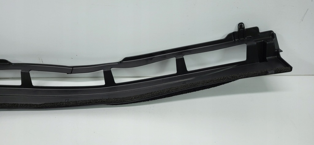 фото №12, Corolla e21 19-2,0 гибрид защита верхний воздуховод воздуха 16594-f2020