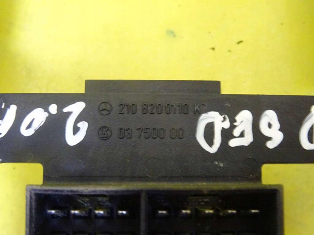 фото №7, Переключатель панель окон mercedes-benz e w210 2108200110 nr80