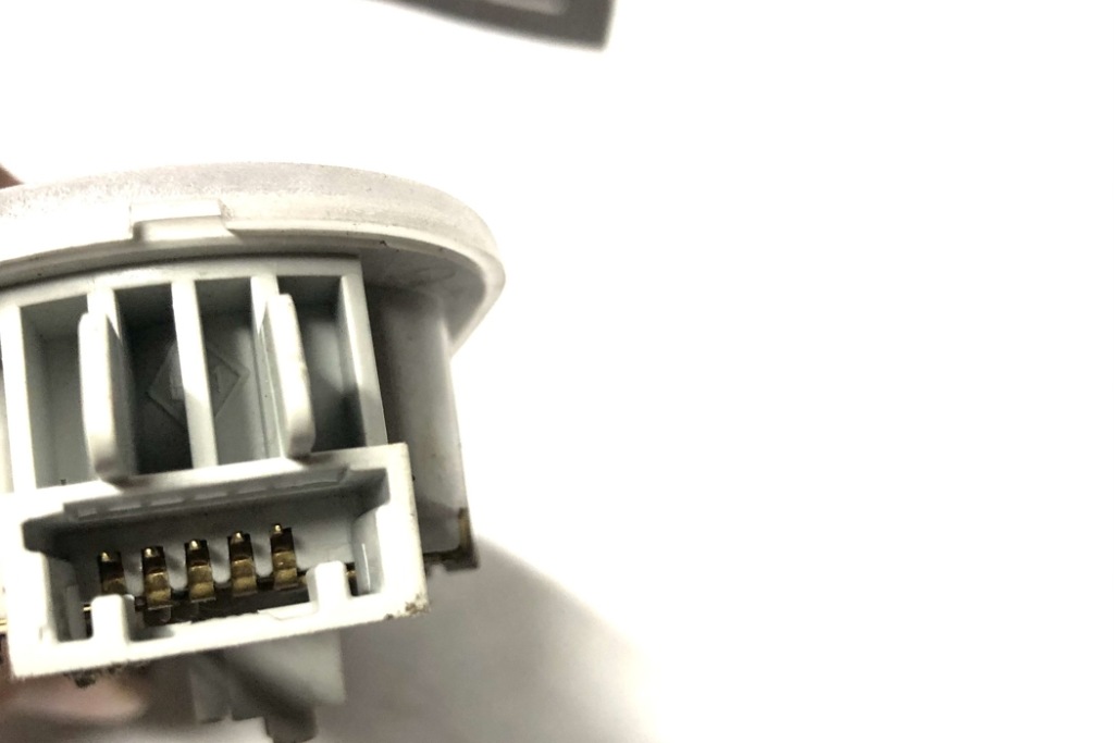 фото №1, Освітлення внутрішнє renault grand scénic ii jm0/1_ 8200073231 2005