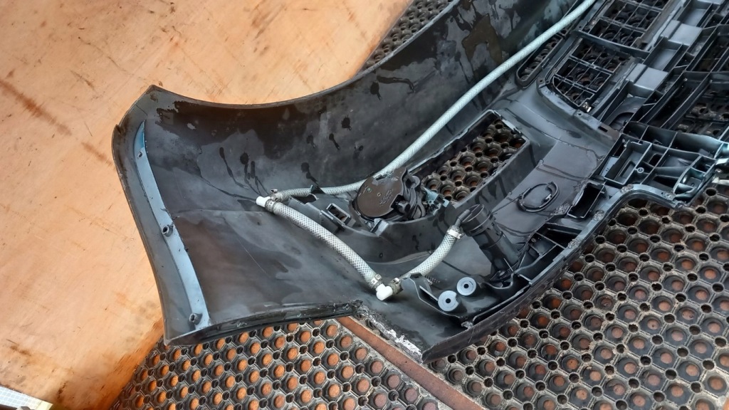 фото №13, Audi a6 c6 s-line бампер перед омыватель lz7r