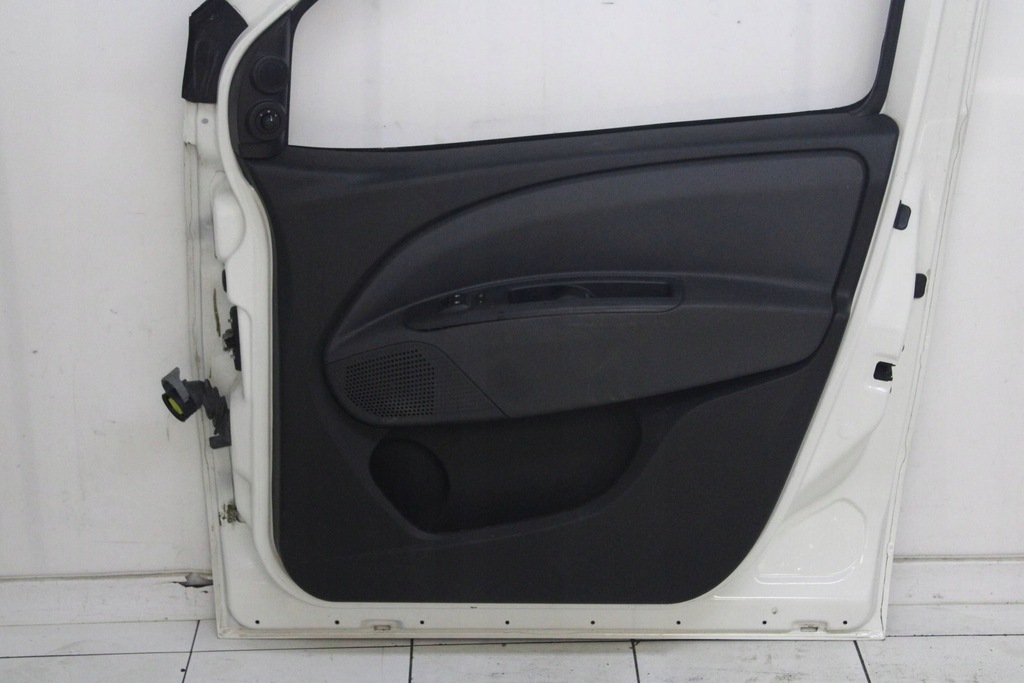 фото №10, Opel combo d fiat doblo ii 10r- дверь правое передние правый перед 249