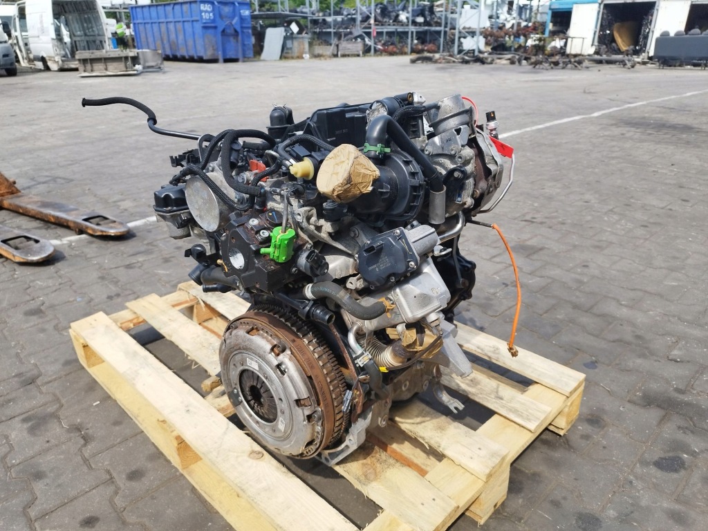 Комплектный  двигатель trafic 3 vivaro b nv300 1.6 dci r9m408 poj турбина Недорого