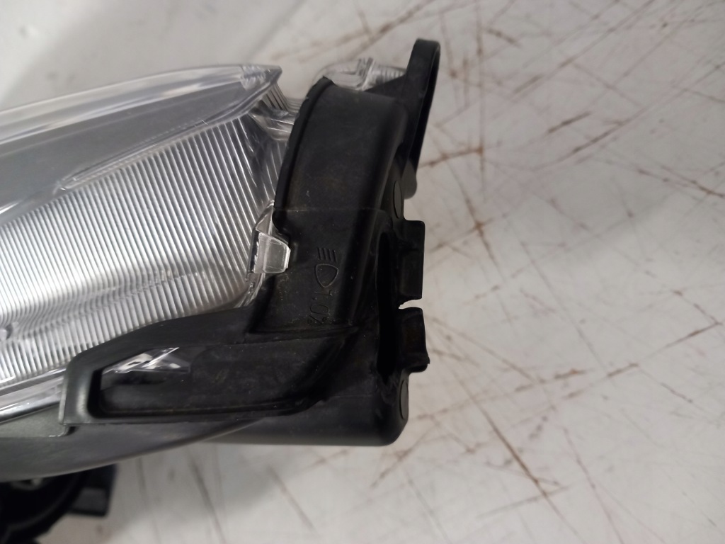 фото №4, Фара лампа правый перед toyota yaris iv