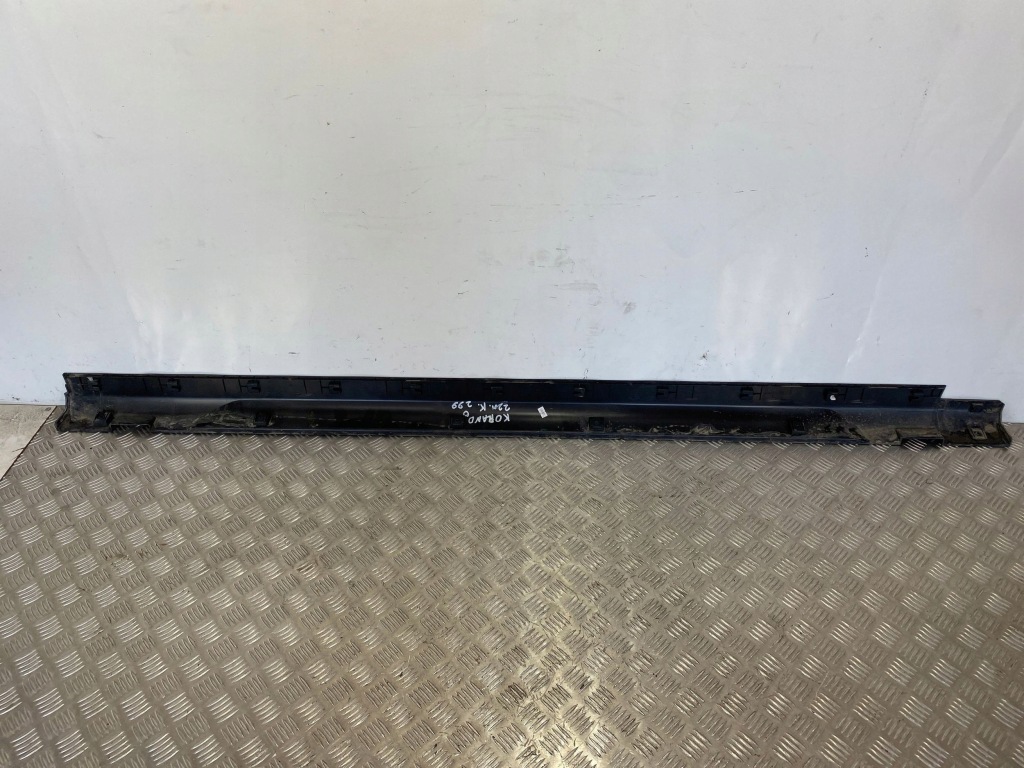 2022 ssangyong korando накладка поріг Зі Шроту