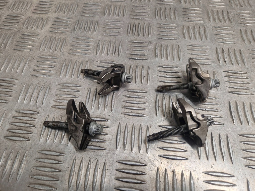 фото №3, Citroen jumpy 2017 кронштейн / кріплення форсунки